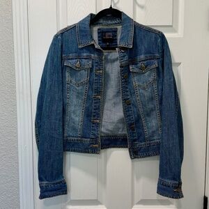 The Limited - crop denim jacket - size M